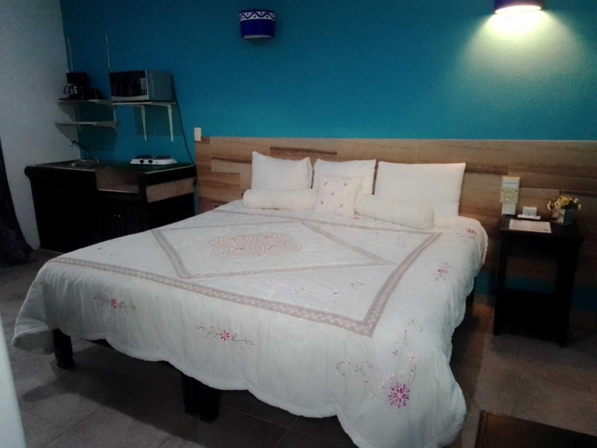 Hotel Acuario Playa Del Carmen Exterior photo